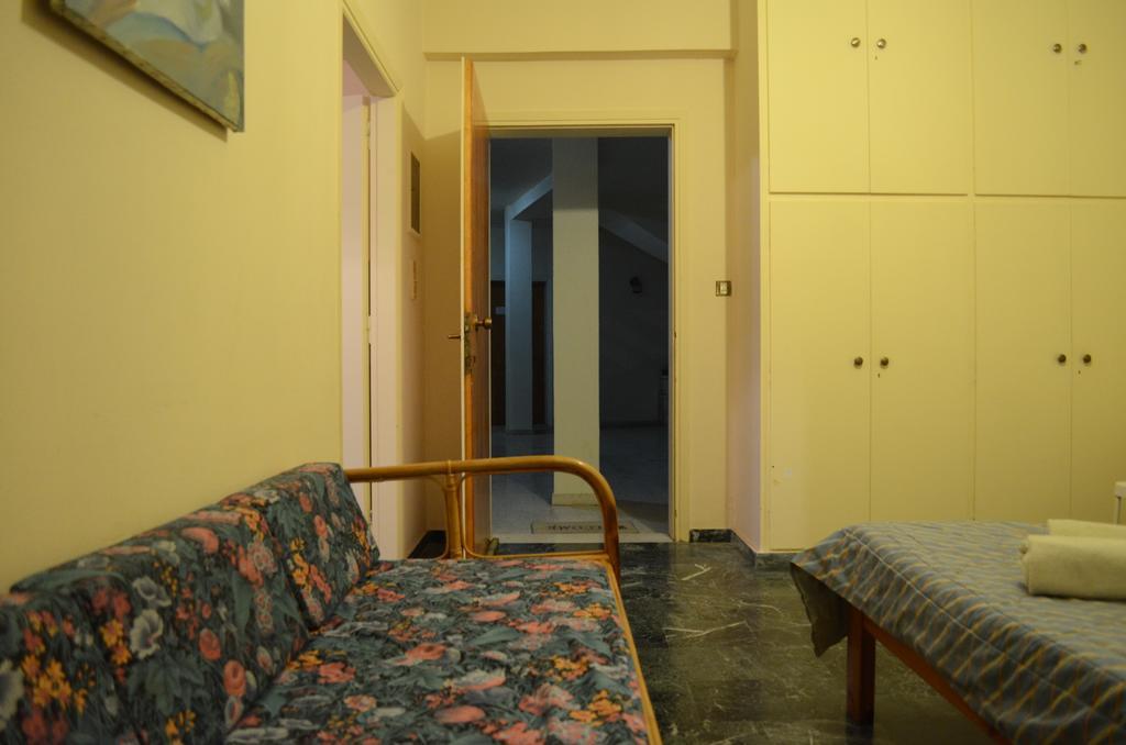 Kineta Apartments エクステリア 写真