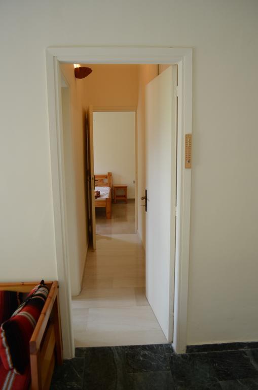 Kineta Apartments エクステリア 写真